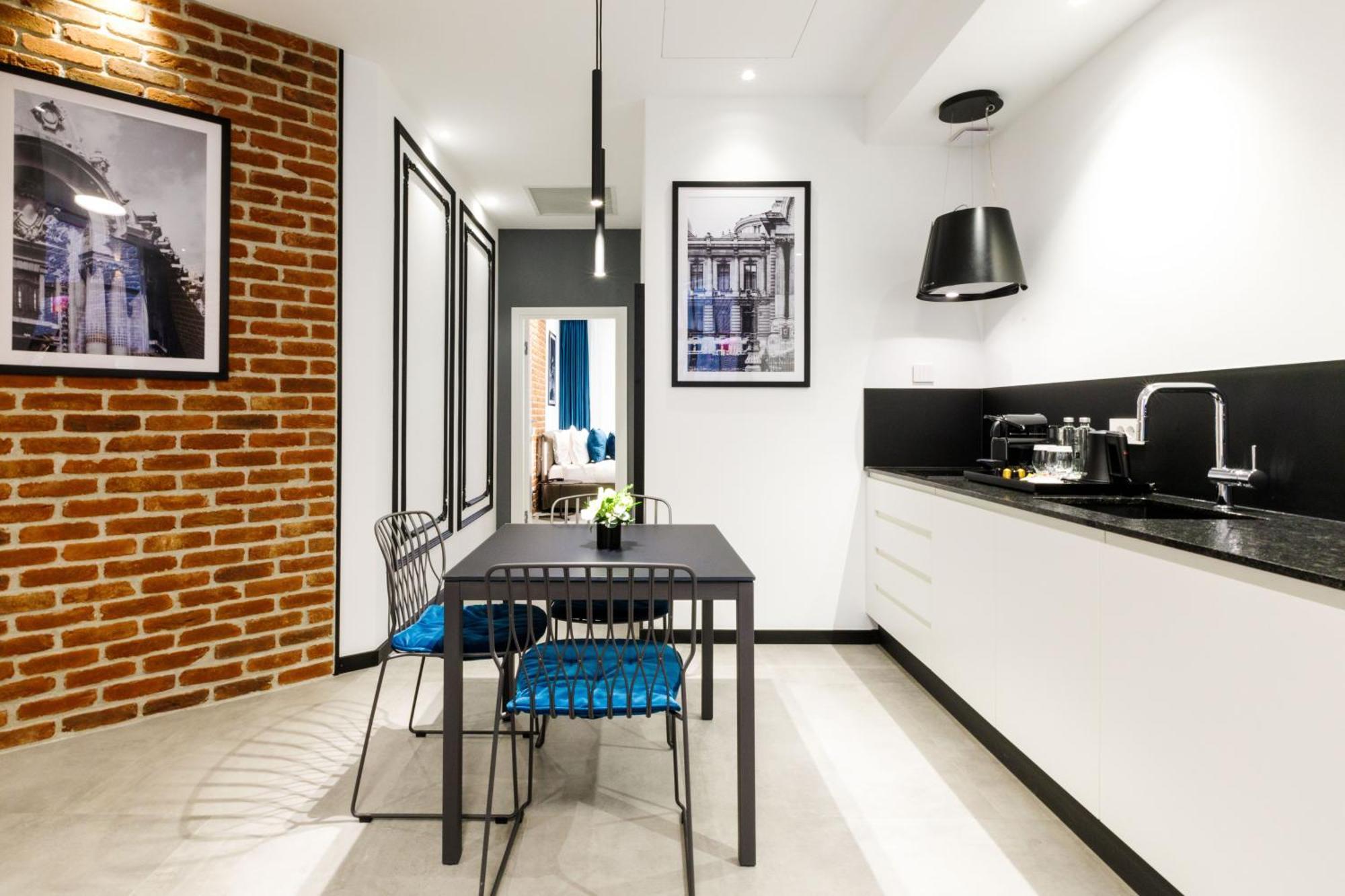 Old Town Snail Design Apartments Бухарест Экстерьер фото